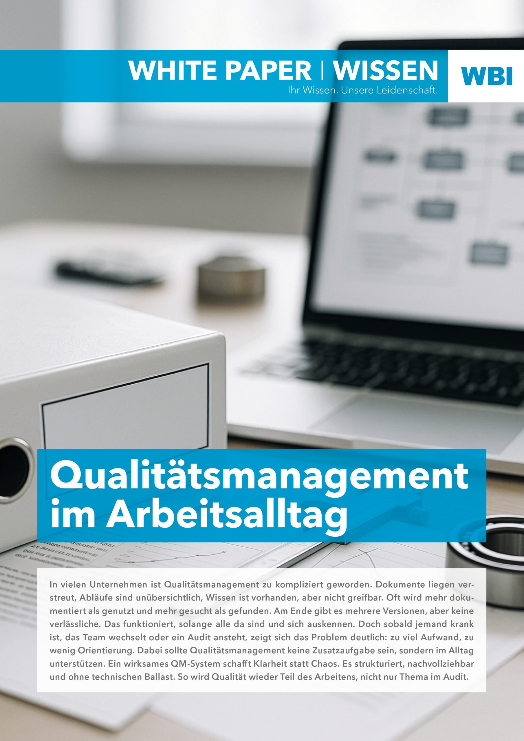Das Bild zeigt das Cover des White Papers "Qualitätsmanagement im Arbeitsalltag" von WBI Wissensmanagement.